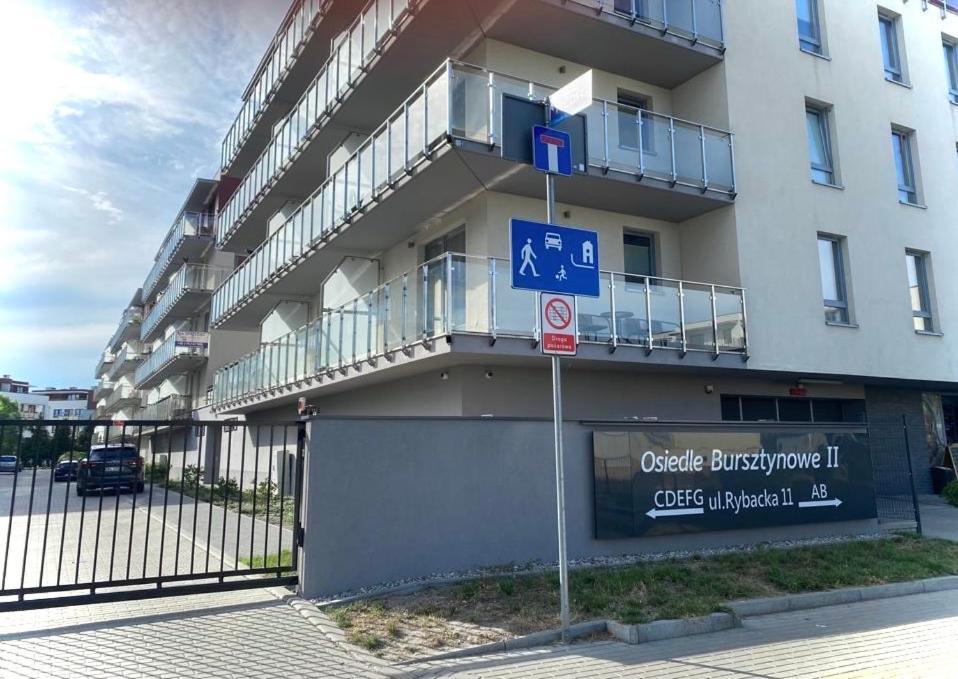 Apartament Mniszek Kolobrzeg Exterior photo